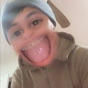 Meet your Posher, Chloe